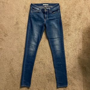 Levi’s 711 Skinny Jeans